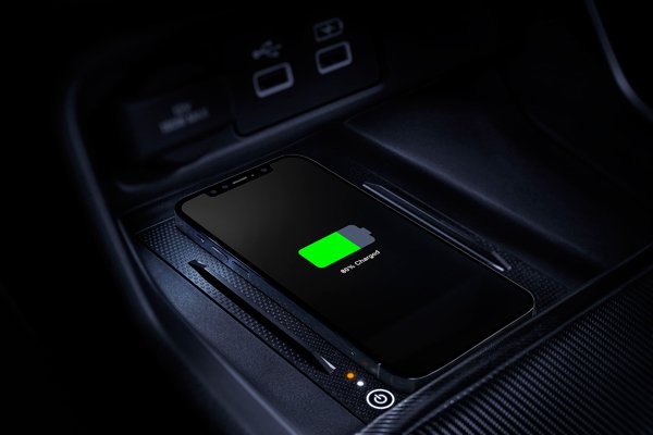 The Civic eHEV RS - Wireless Charger (RGB).jpg