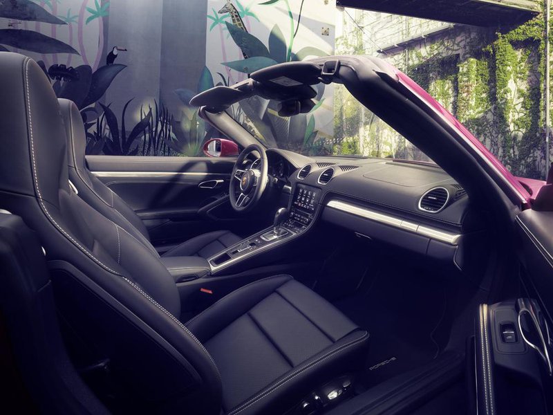 The new Porsche 718 Style Edition models 01.jpg