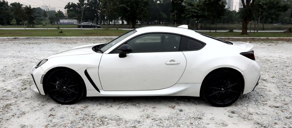 Toyota-GR-86-FE240614LKWA26.jpg