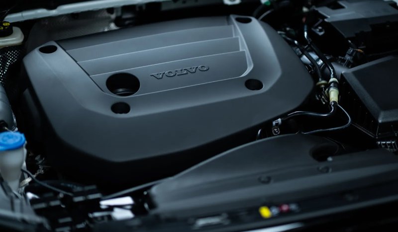 VOLVO XC40 B5 Photo 8.jpg