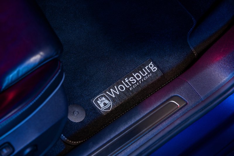 VW_Arteon_Wolfsburg_Edition_Carpet.jpg