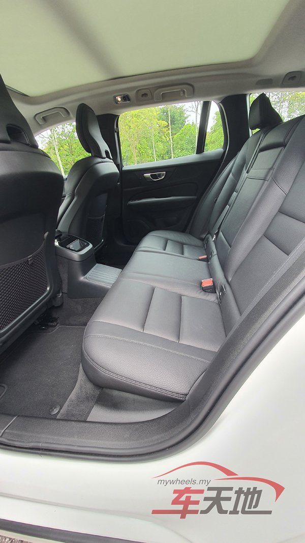 Volvo-V60_20220516_111023.jpg