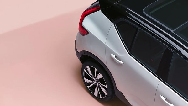 Volvo-XC40-Recharge03.jpg