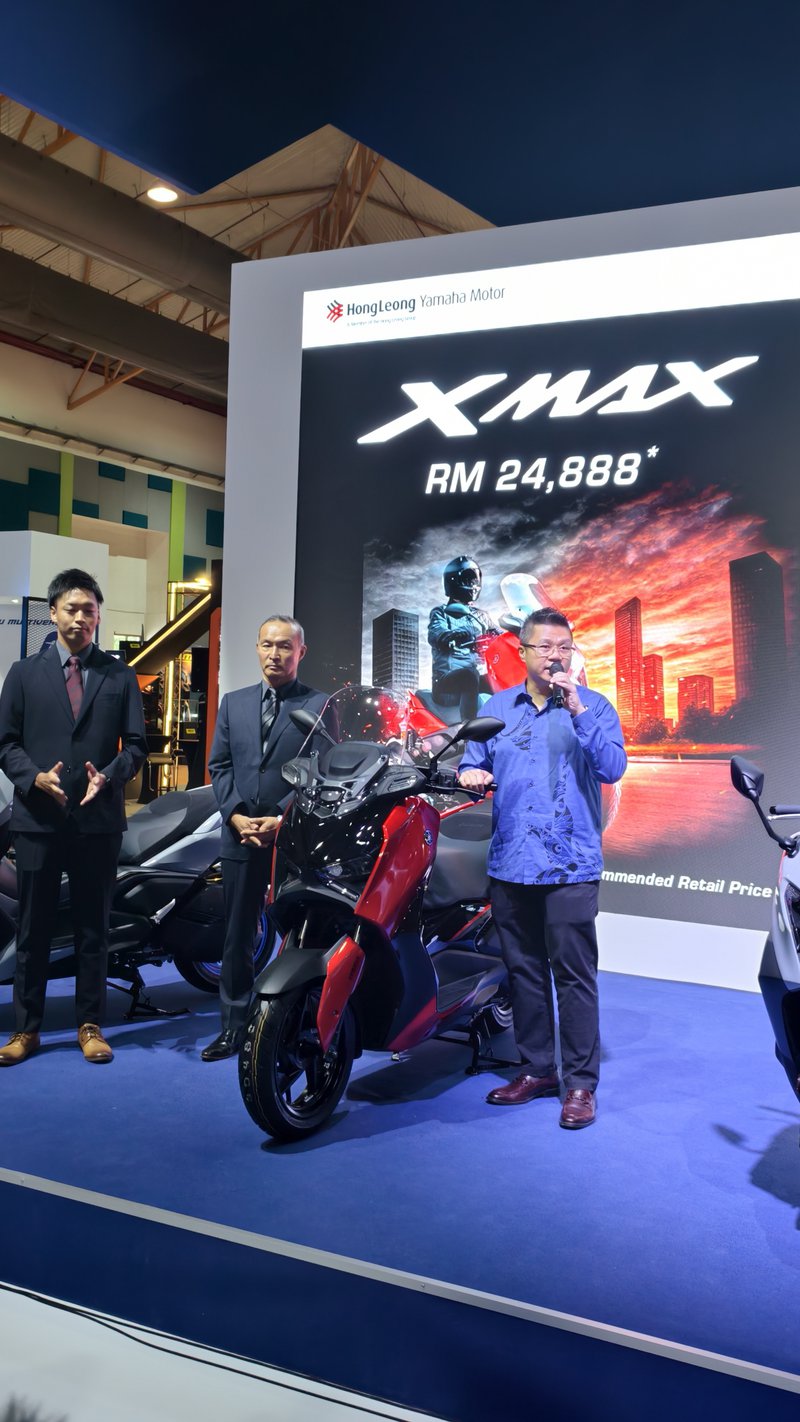 ▲YAMAHA XMAX 2025升级电子风挡与ESS紧急制动灯 。
