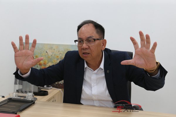 ▲马来西亚车商总会会长拿督许综文指出,马来西亚的电动车主要以欧盟电动车使用的充电头为主,即Combo CCS Type 2。
