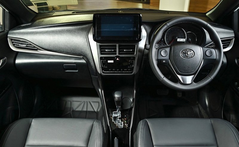 toyota-yaris 3.jpg